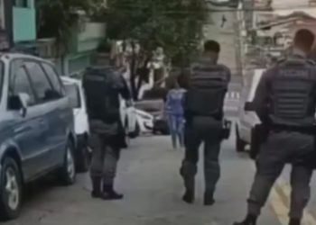 Após tentar conter mulher com faca, PM dispara e vít1ma m0rr3 durante abordagem