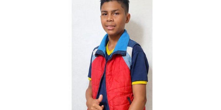 Menino de 12 anos desaparece após sair para comprar pão e família faz apelo em Manaus