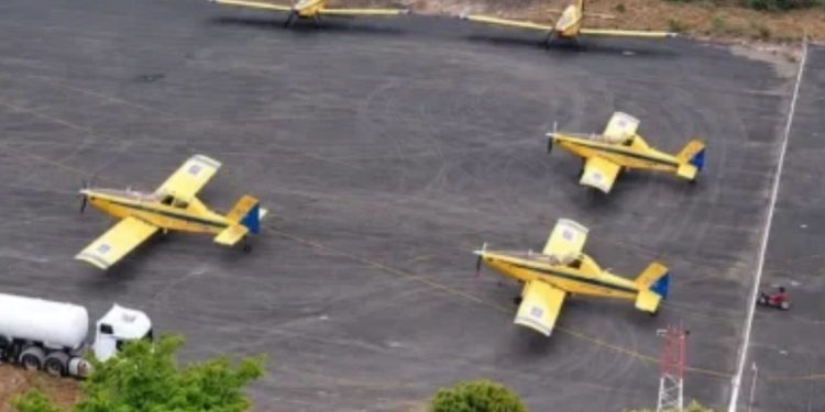 Aviões contra queimadas não decolam em Manaus por causa da fumaça